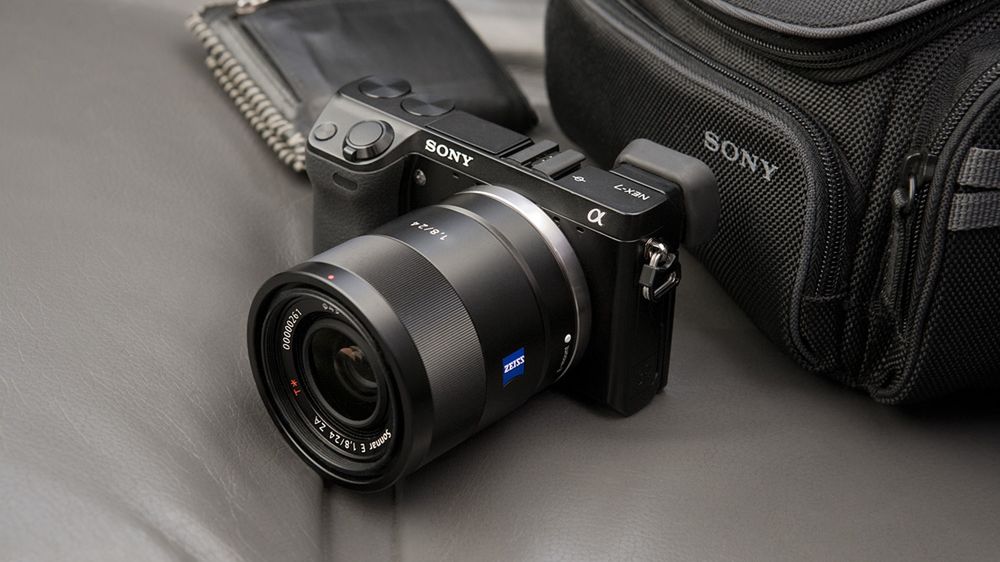 Czy nowy Sony NEX-7 powalczy z modnym Fuji X100? 1