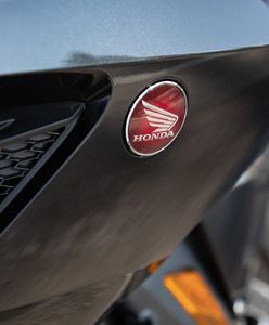 Honda przerywa sprzedaż motocykli w Rosji