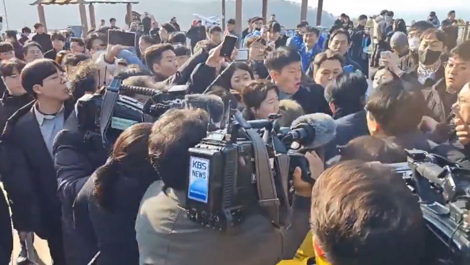 Moment ataku na koreańskiego polityka