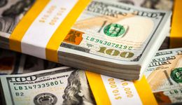 Sąd unieważnia większość ceł Trumpa. Tak zareagował dolar