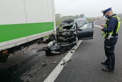 Wypadek na A1. Auto wjechało w tira. Nie żyje kobieta