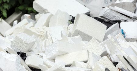 Gdzie wyrzucić styropian? Wiele osób popełnia błąd