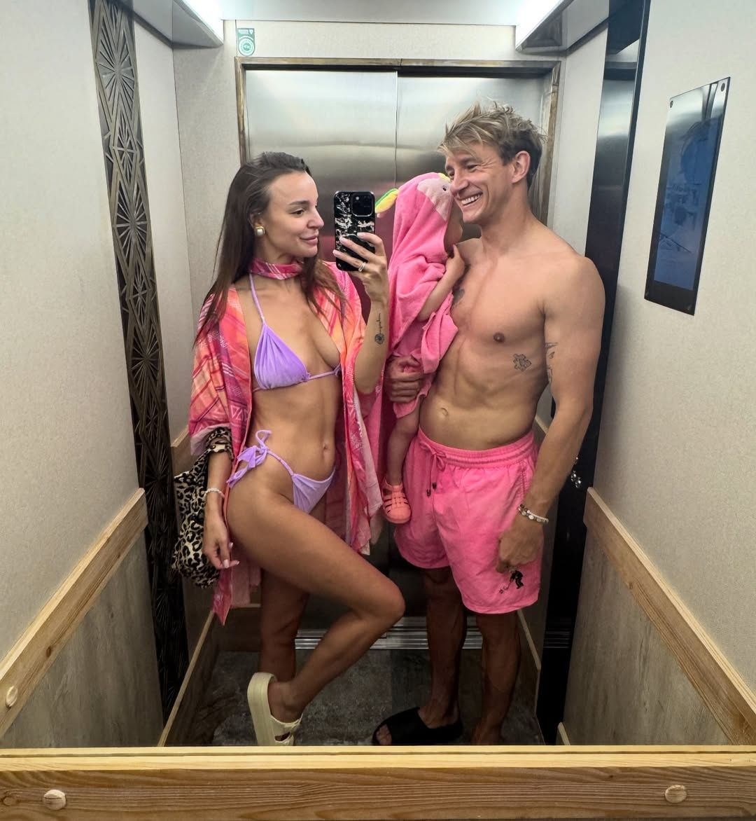 Paulina i Jakub Rzeźniczakowie z córką