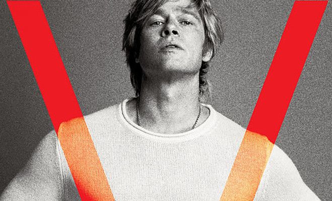 Brad Pitt w V Magazine - najseksowniejszy tata świata!