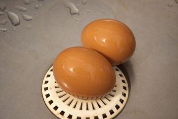 Nie rób tego z jajkami. Dietetyczka zdecydowanie odradza