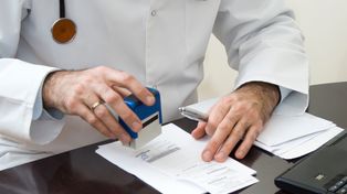 Wyciek danych 19 mln osób. Rośnie ryzyko oszustwa "na przychodnię"