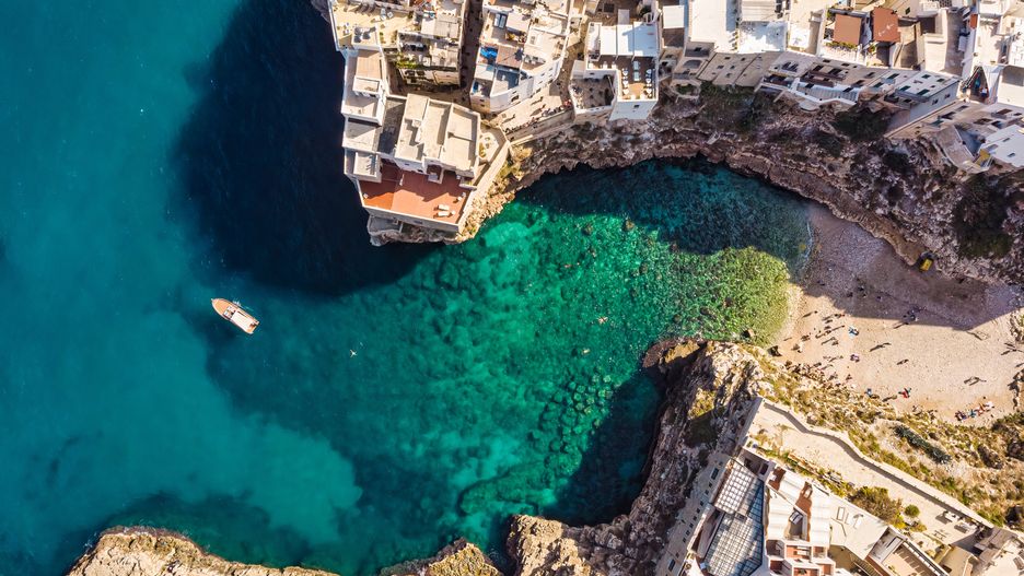 Polignano a Mare to punkt obowiązkowy dla odwiedzających Bari