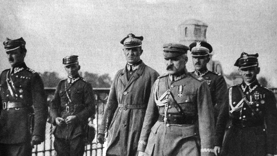 Przewrót majowy. Czym różnił się od stanu wojennego?