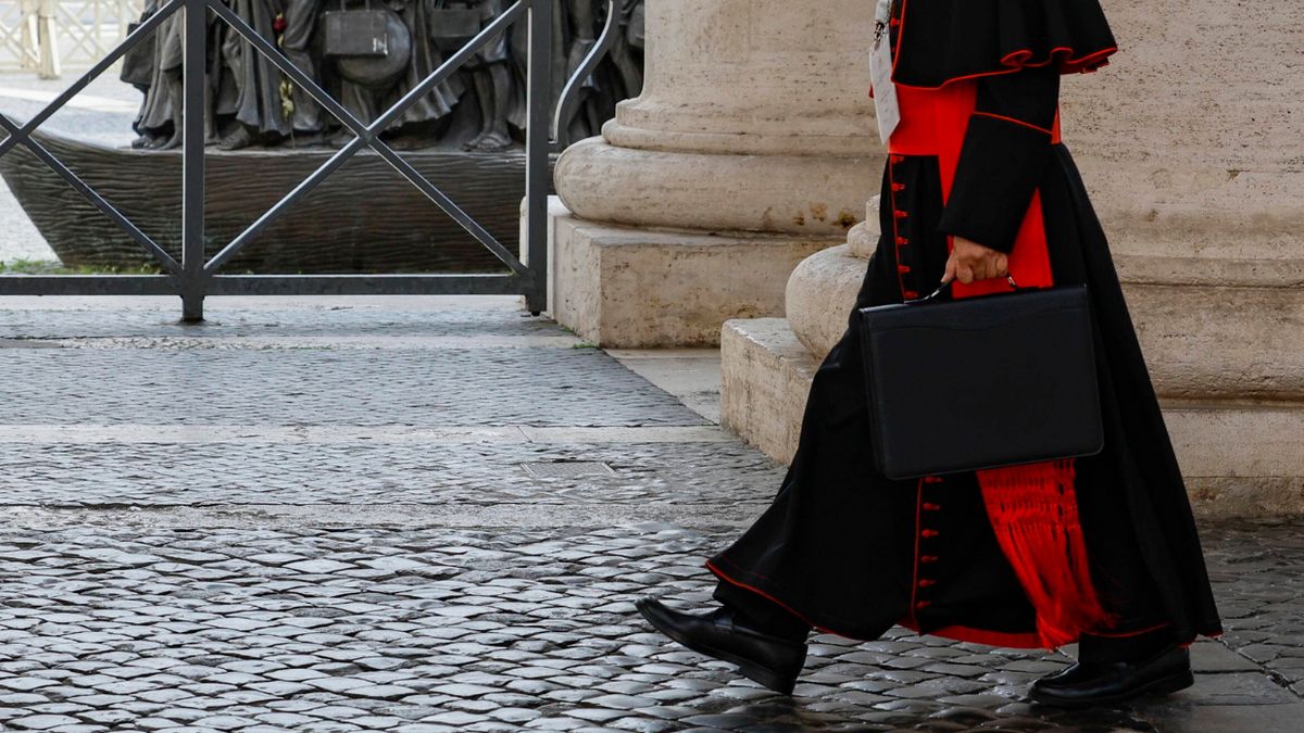 W środę rozpoczyna się konklawe