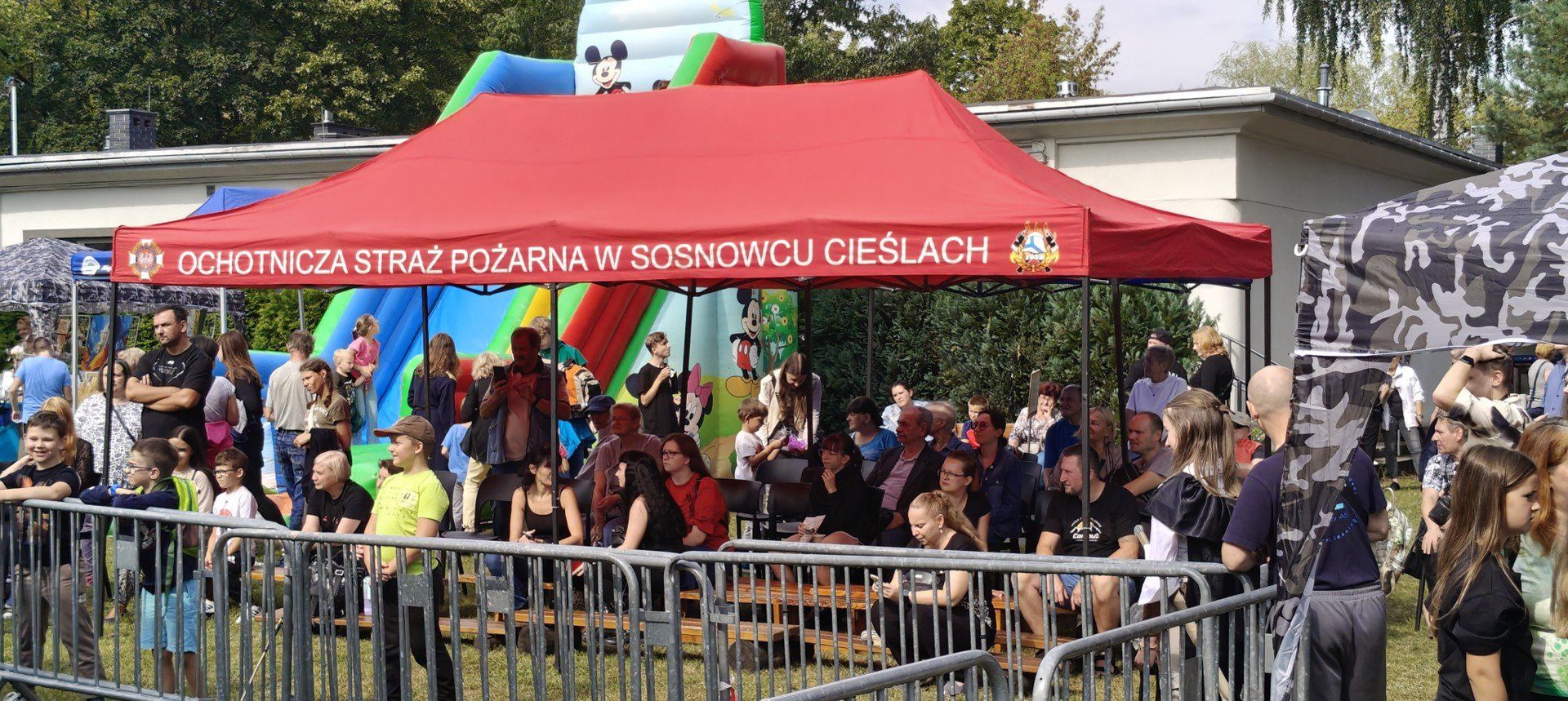 Kliknij strzałkę, aby przejść do następnych zdjęć!