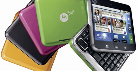 Motorola Flipout w Play! Rusza przedsprzedaż