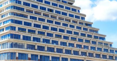 Spisali sezon na straty? Imponujący hotel w Pobierowie miał być hitem