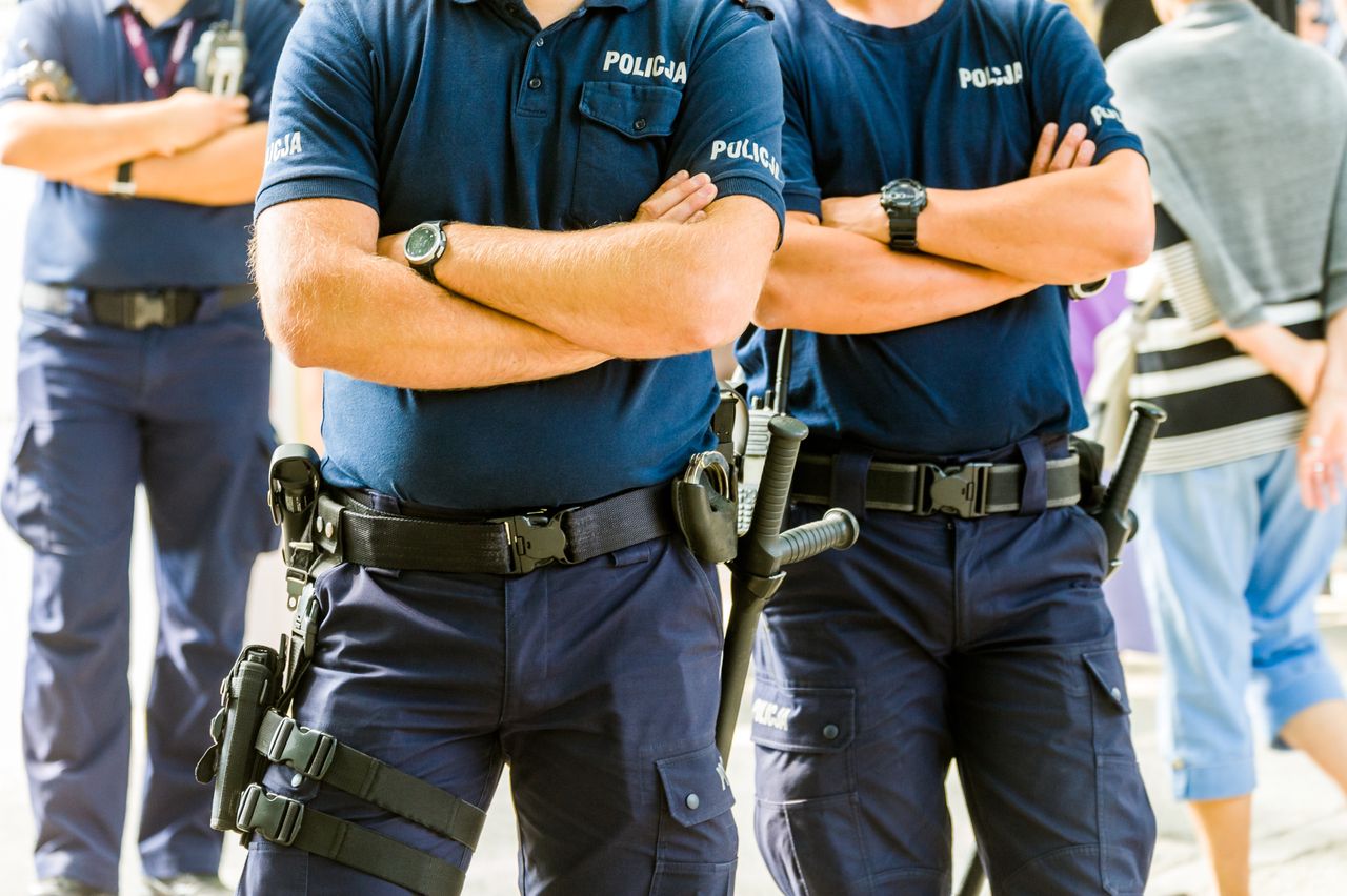 Konin: Policjanci świętują. Wielu z nich awansowało na wyższy stopień