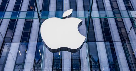 Apple pracuje nad zupełnie nowym urządzeniem. Ma ono przypominać Google Chromecasta