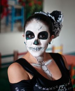 Sugar Skull Make Up – jak go zrobić?