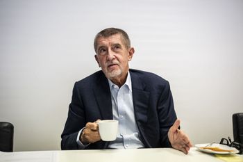 Były premier Czech znów stanie przed sądem. Uchylono wyrok uniewinniający