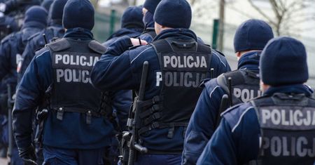 Tysiące policjantów na ulicach. Powodem demonstracja PiS