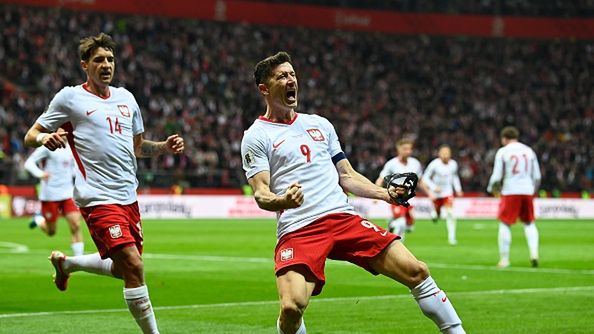 Robert Lewandowski po strzeleniu gola w meczu z Albanią