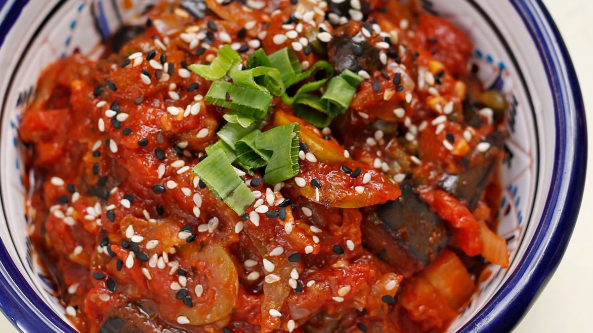 Boczniaki z pomidorami sycą i są smaczne