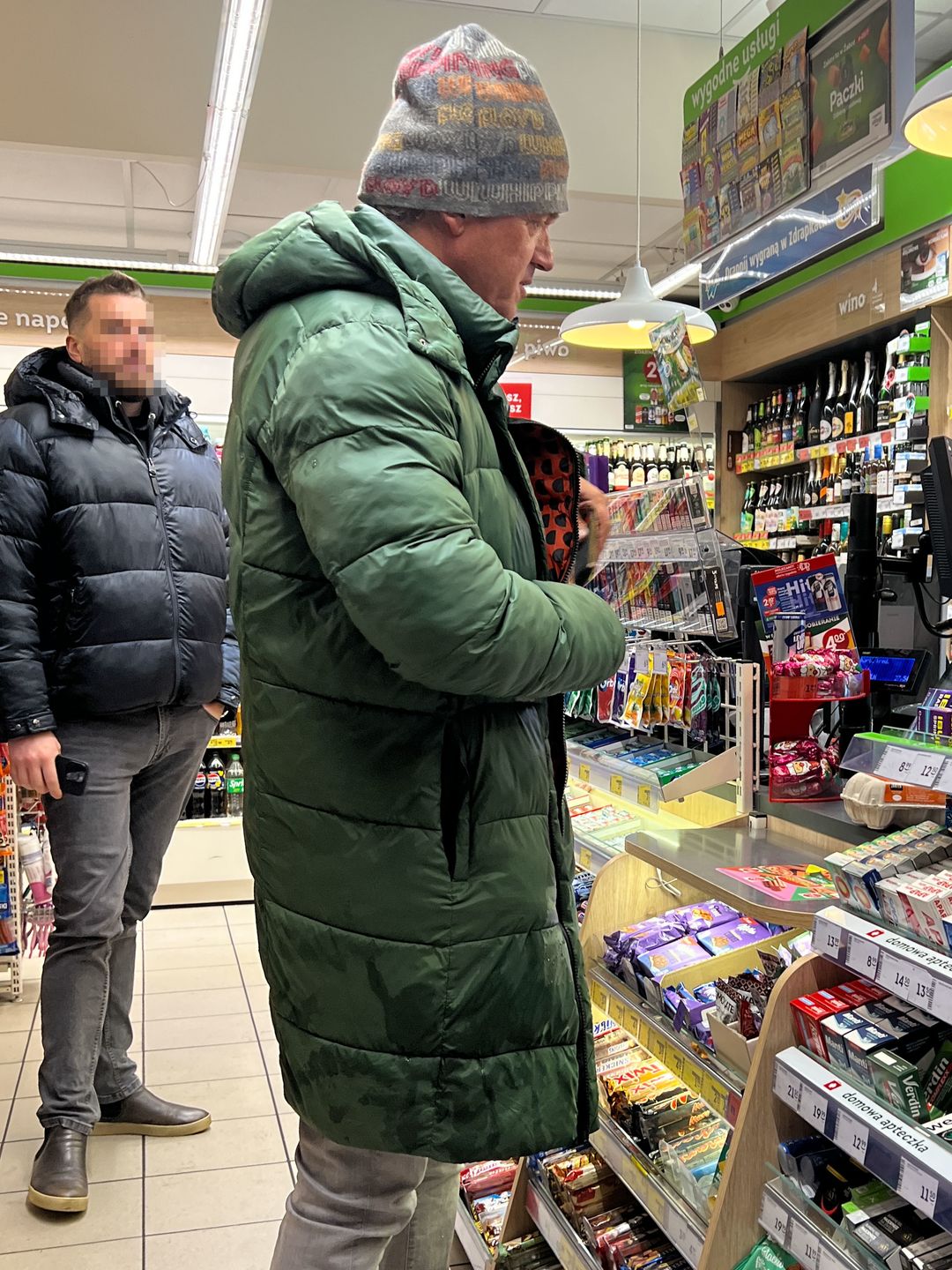 Jarosław Jakimowicz kupił Mustanga i pojechał nim po jajka