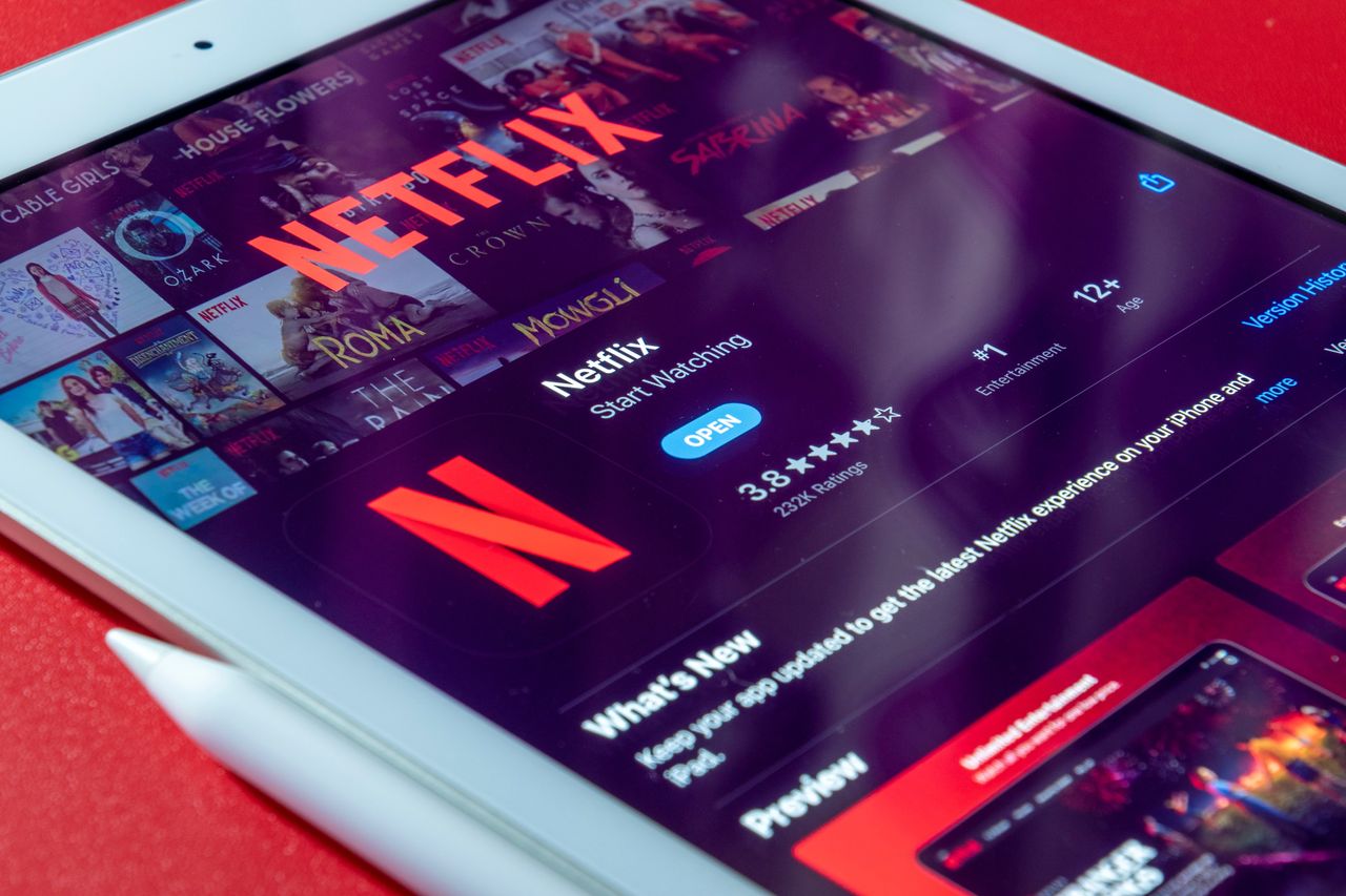 Netflix pogłębia ślad węglowy. Powinni przejść na zieloną energię?