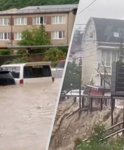 Powodzie po ulewnych deszczach w Rosji. Kobieta "ratowała" miasto mopem