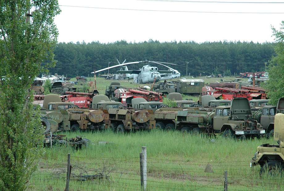 Cmentarzysko napromieniowanych pojazdów pod Czarnobylem 14