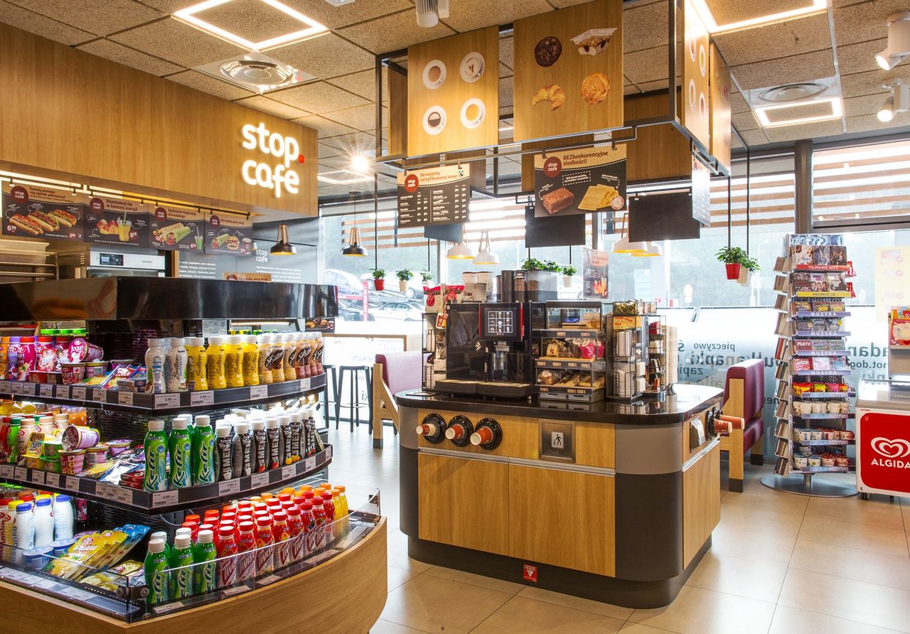 Orlen szuka producenta napojów w puszce. Sprzedawać go chce pod marką własną