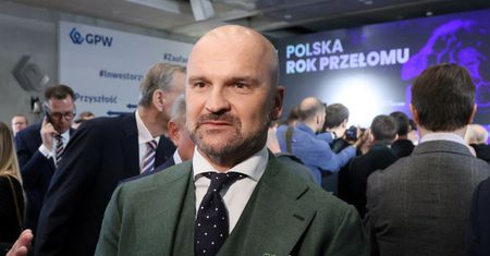 Kryterium dochodowe w 800 plus? Rafał Brzoska popiera zmiany
