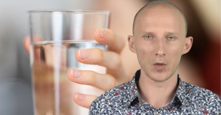 7 nawyków, które powoli rujnują nasze zdrowie. Doktor dietetyki tłumaczy