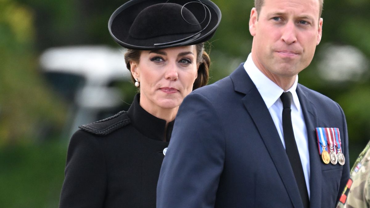 Księżna Kate i książę William wraz z dwójką dzieci uczestniczyli na pogrzebie królowej