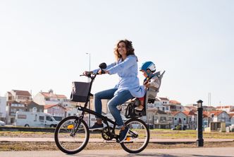 Co trzeci fotelik rowerowy z wadą