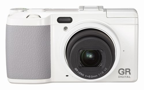 Ricoh GR DIGITAL IV - szybkość, jasne szkło i hybrydowy AF zagrożą Nikonowi i Canonowi? 2