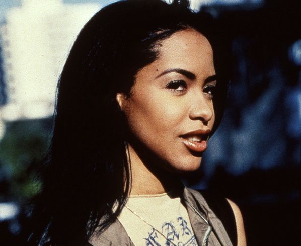 Aaliyah zmarła w katastrofie lotniczej w 2001 roku fot. AKPA