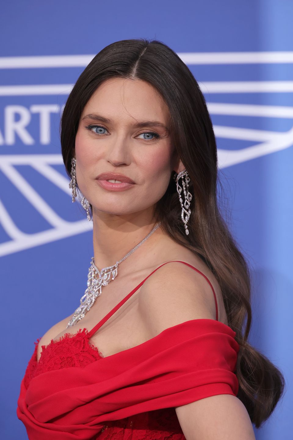Bianca Balti choruje na raka