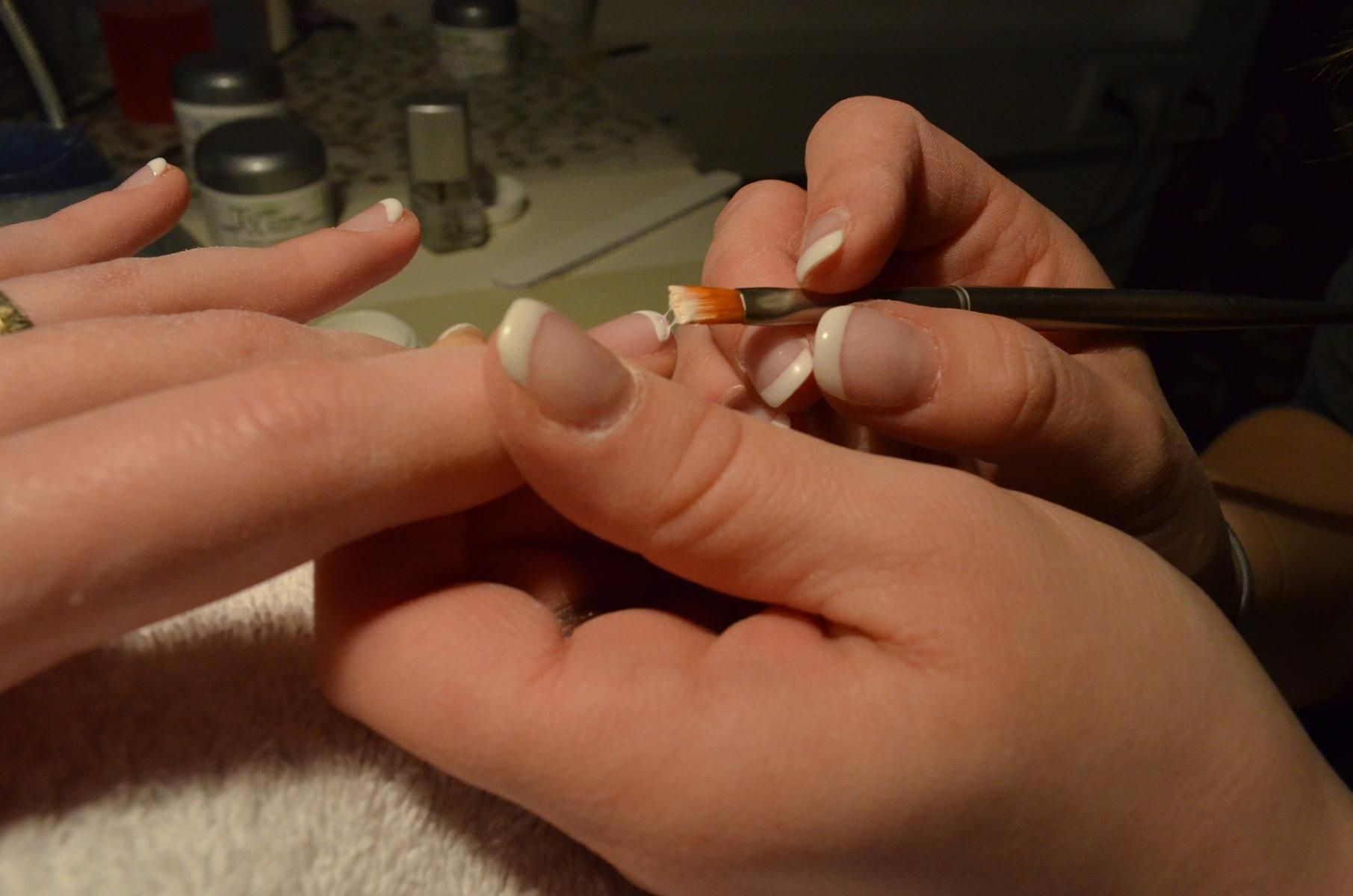 Przez lata wykonywała manicure w salonie. Nigdy nie miała problemów