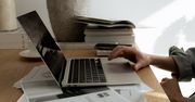 Dlaczego bycie wiecznie zajętą sprawia, że jesteś mniej produktywna?