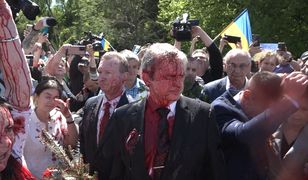 Ambasador Rosji oblany farbą. Policja mówi o emocjach