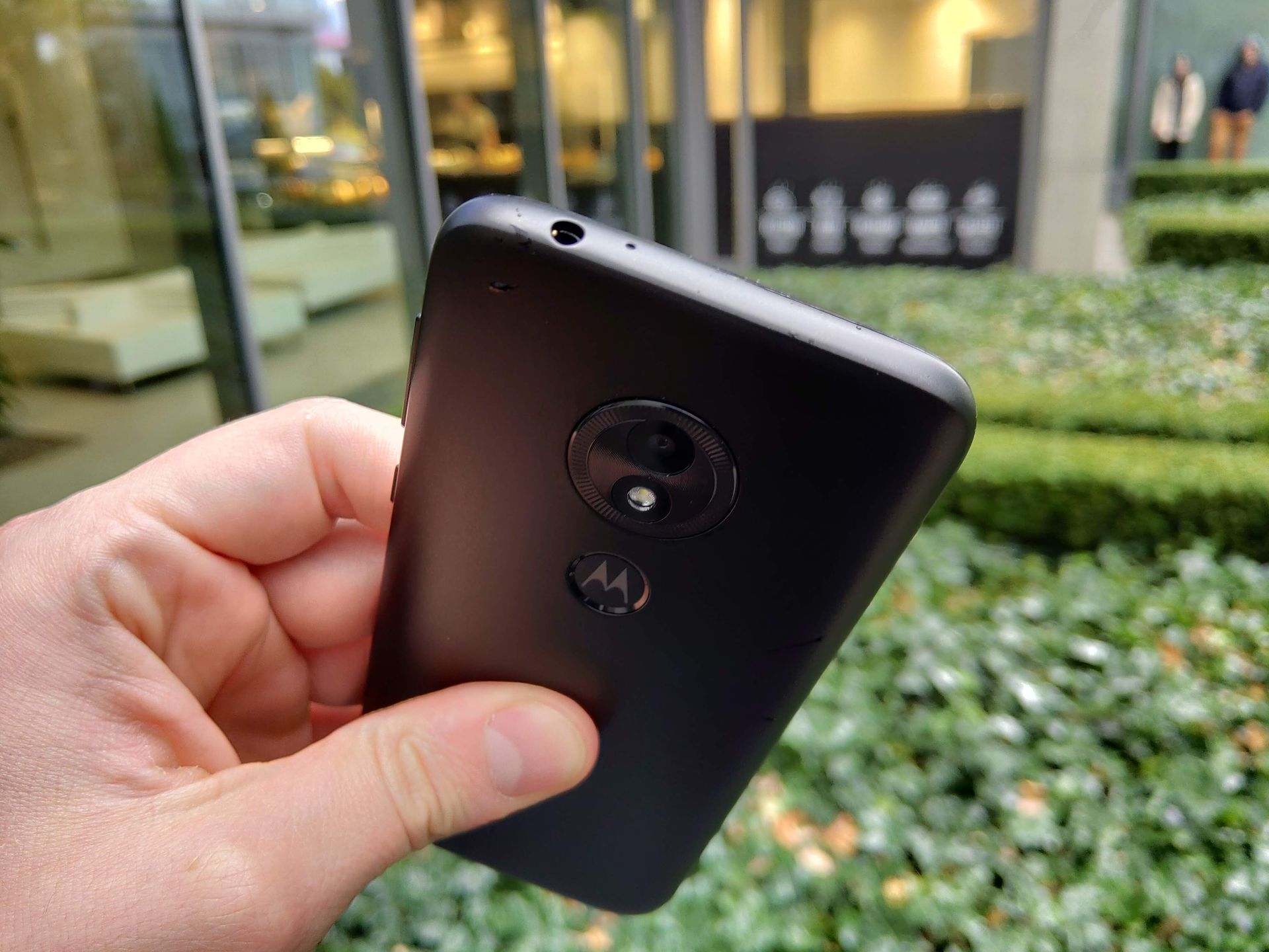 Wielki Test Smartfonów za 500 zł. Motorola Moto E5 Play. Tak powinno się robić tanie smartfony 5