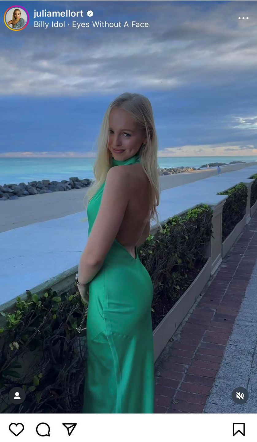 Julia Tychoniewicz w zielonej kreacji 