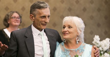 Żona opuściła go krótko po ślubie. Adam z "Sanatorium miłości" wyjaśnia