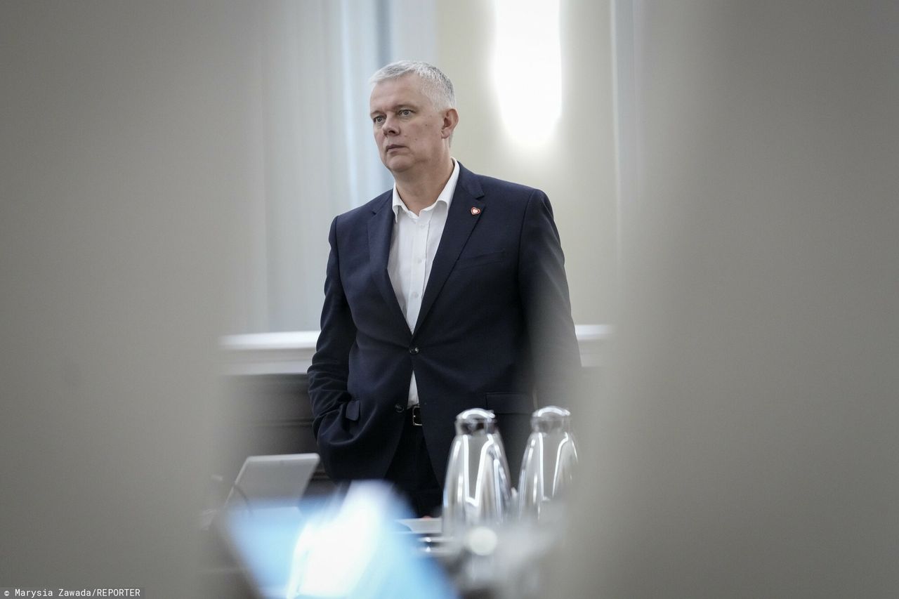Co spadło w Wyrykach? Siemoniak mówi wprost