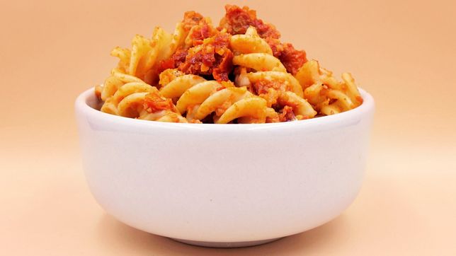 Makaron z pesto z suszonych pomidorów