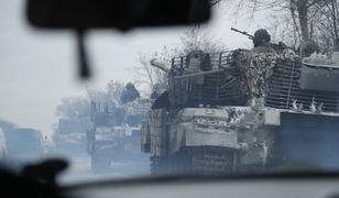 Wojna w Ukrainie. Rosja wycofuje jednostki, bo nie dają rady. "Umierają jak muchy"