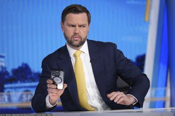 Dostał odmowę wjazdu. Powodem mem z Vancem?
