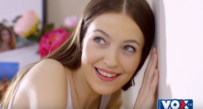 VOX FM promuje się przebojem disco polo „Jedno słowo”