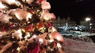 Wałbrzych: Niesamowite, bajkowe centrum w śniegu i z nowymi ozdobami