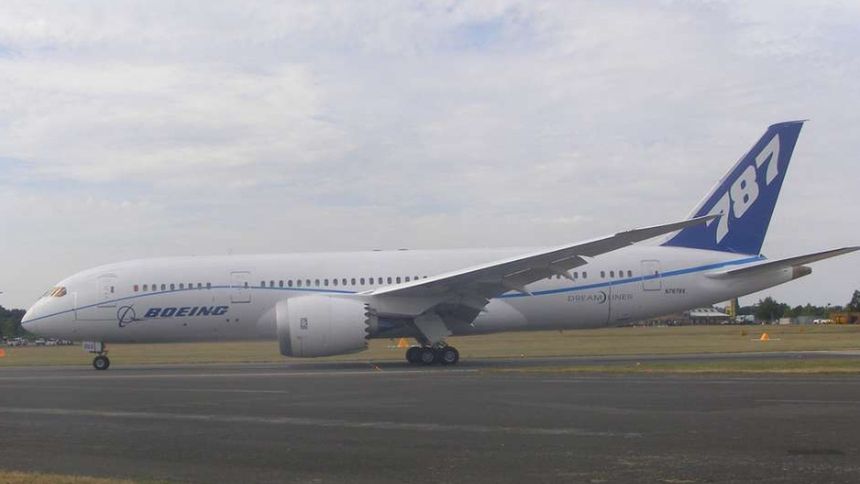 Niezwykły sposób na świętowanie 10 000 mil Dreamlinera 1