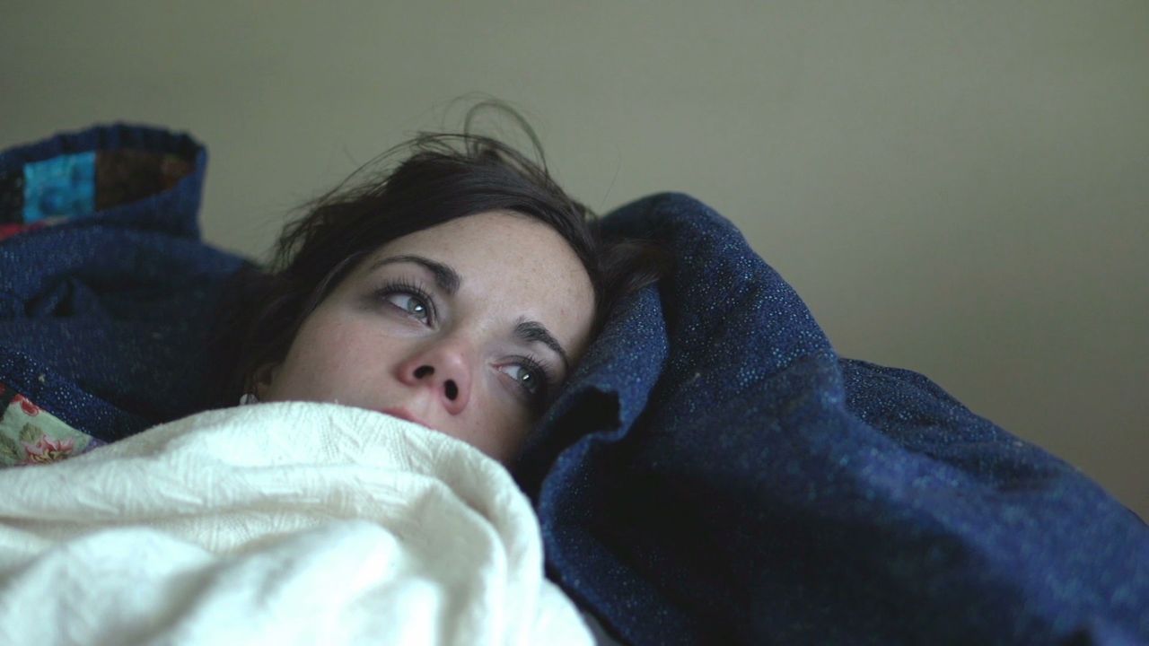 Nie daj się przeziębieniu. Przepis na rozgrzewający sok (WIDEO)