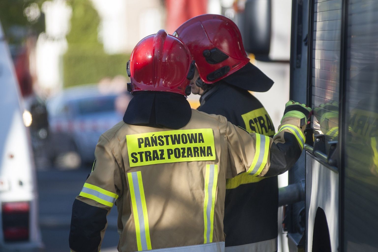 Tragiczny pożar na Mazowszu. Pod gruzami może być starsza osoba